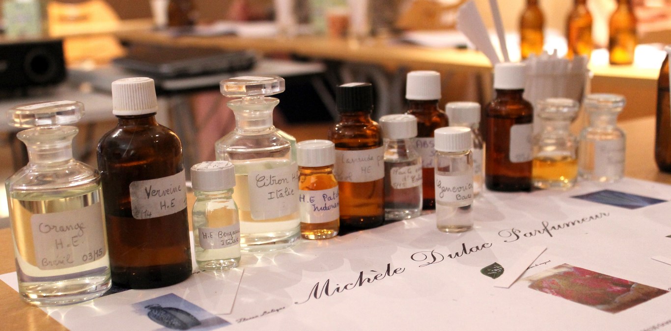 eclat de fleurs perfume