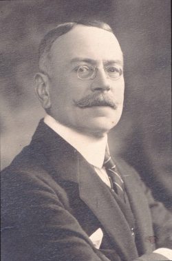 Portrait d'Alfred Courmes